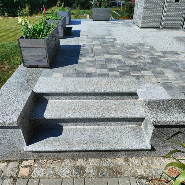 Stopnica granitowa bullnose G603 Szary 135x35x2 cm