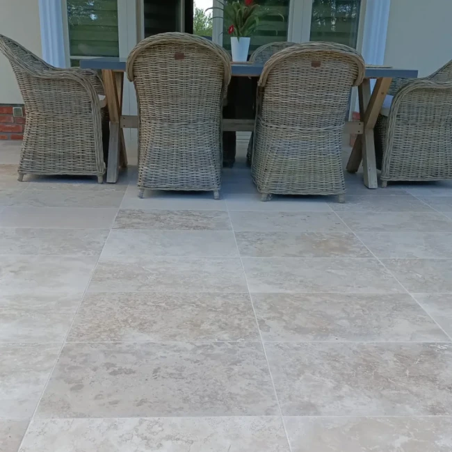 Trawertyn Ivory Classic Mix Bębnowany 40,6×61x3 cm | Płytka ogrodowo-tarasowa