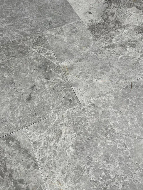 Płytki marmurowe Tundra Grey Bębnowane | Komplet Rzymski