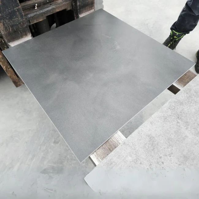 Gres Uni Anthrazit 60x60x0,8 cm