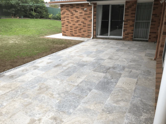 Trawertyn Silver Latte Antykowany 15,3x30,5x3 cm | Taras Ogród Basen