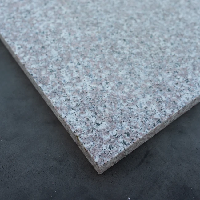 Płytka granitowa brązowa płomieniowana G664 60x60x3 cm