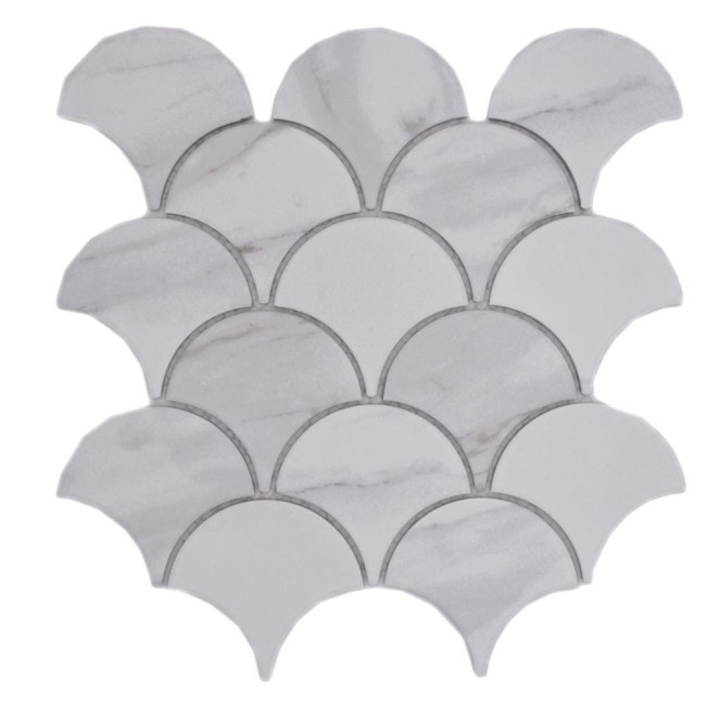 Mozaika ceramiczna Biała Calacatta Grey Rybia Łuska Matowa | 25,9×27,3×0,7 cm