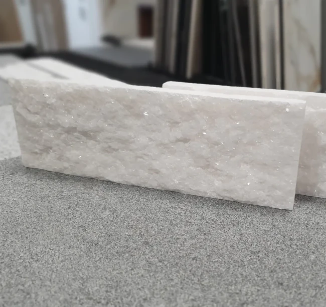 Kamień dekoracyjny marmurowy Pure White Brick 7x30