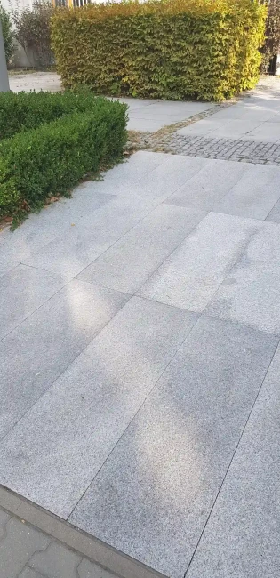 Płytka granitowa szara płomieniowana G603 120x60x3