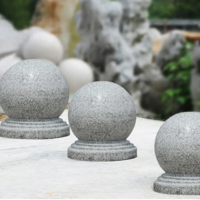 Ogrodowa Kula Granitowa polerowana G603 fi 30 cm
