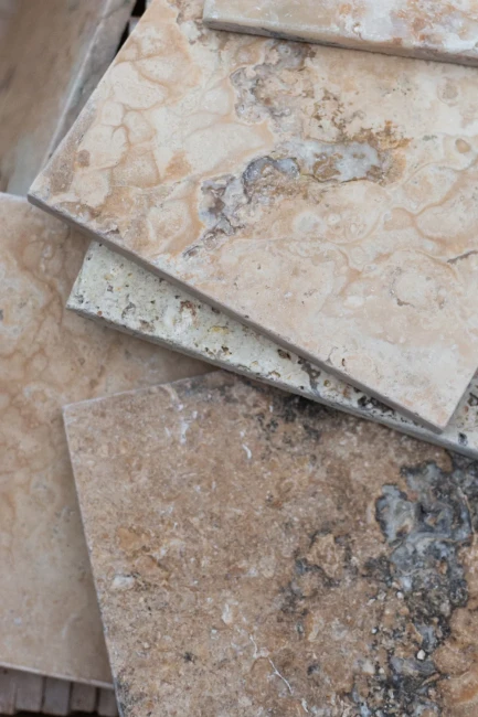 Trawertyn Philadelphia Niewypełniony Szlif Bębnowany 20,3x20,3x1,2 cm