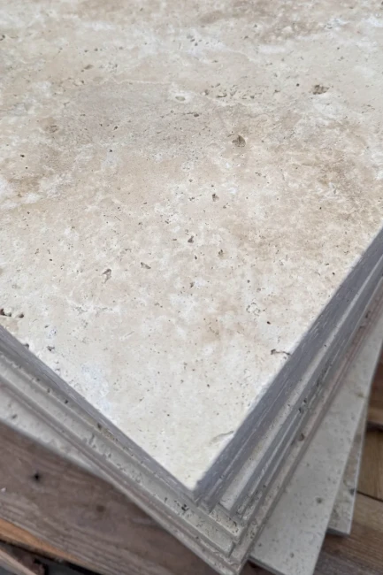 Trawertyn Ivory Classic Mix Bębnowany 40,6×61x3 cm | Płytka ogrodowo-tarasowa