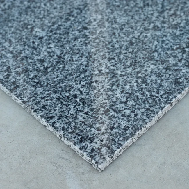 Płytka granitowa Dark Grey New G654 polerowana 30,5x61x1