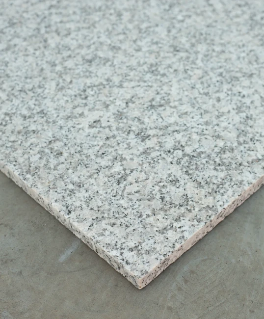 Płytka Granitowa G602 Bianco Sardo Płomieniowana 40x60x2 cm