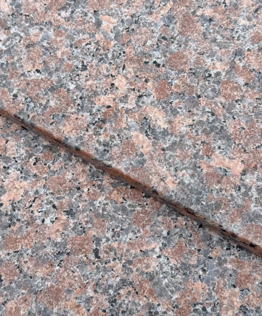 Płytka Granitowa Czerwona Płomieniowana Maple Red G562 60x60x2 cm