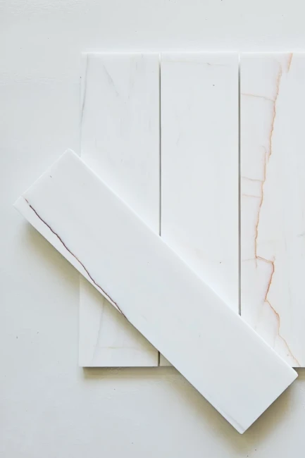 Marmur Glacier Rose Cegiełka Szlifowane 30,5×7,6×1 cm