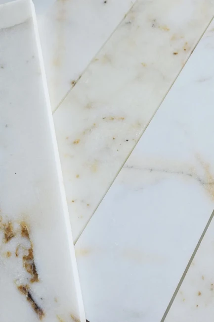 Marmur Afyon Cegiełka Szlifowana 30,5×7,6×1 cm