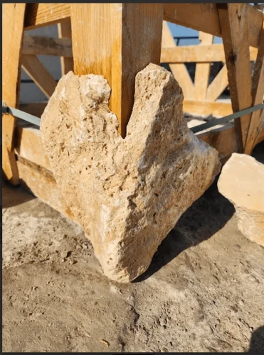 Trawertyn dzikówka / crazy wall Rockface Ivory Classic Narożnik